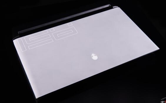 游戲本的工業設計，公司旗艦-ALIENWARE AREA-51M評測