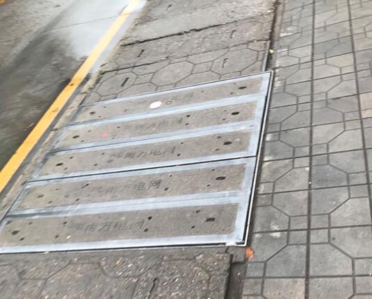 深圳的非機動車道該重新設計了，太難走了！